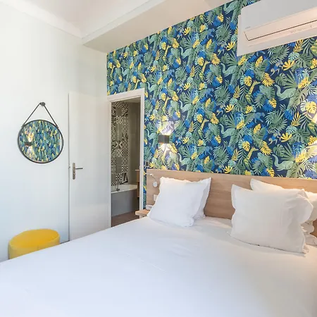 Aria Hotel