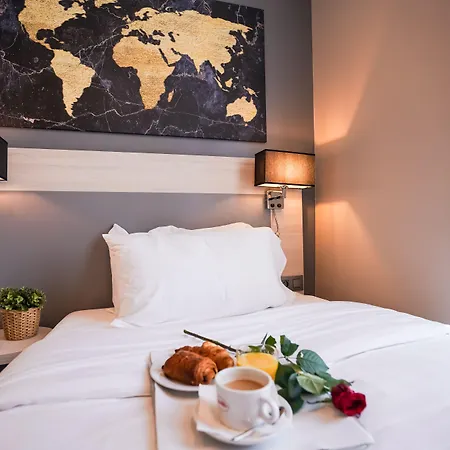 Hotel Univers 4*