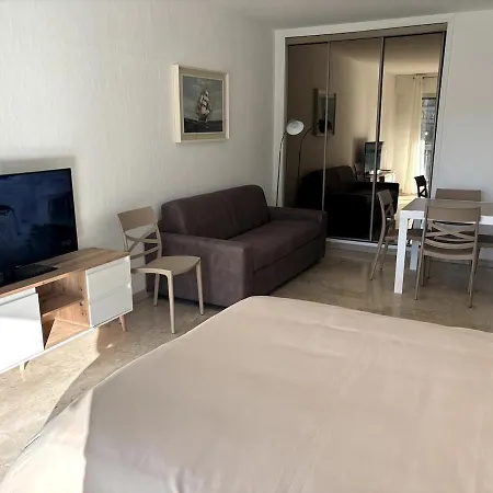 L'azur Spacieux - 6 Personnes - Wifi - Terrasse - Clim * Nice