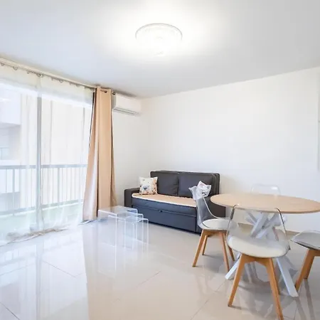 Azur 3 Start 8 Min Tram Airport 5m Apartment *