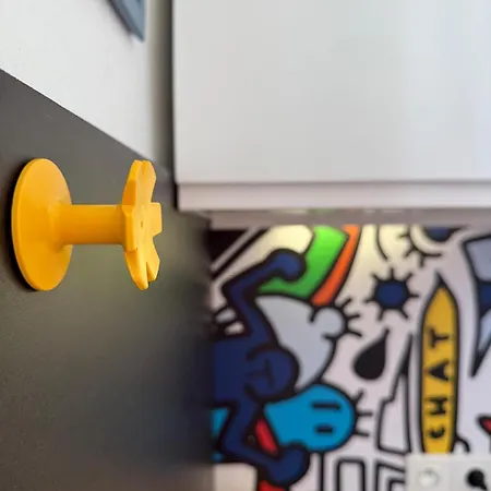 Apartment Bright Pop-art Center Near