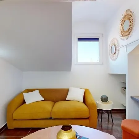 Apartment Lx166 Centre - Cocon Sous Les Toits - Clim & Wi-fi *