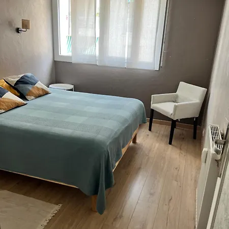 Appartement Bel Spacieux Avec Joli Balcon Arboré, Calme, Bien Situé, Centre