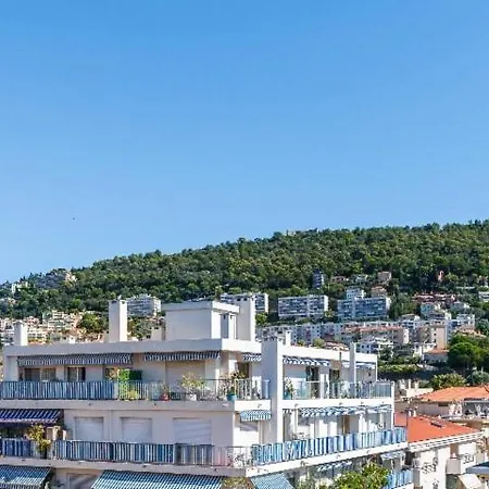 Port Floor Terrace Near Transport Sleeps 4 Apartment