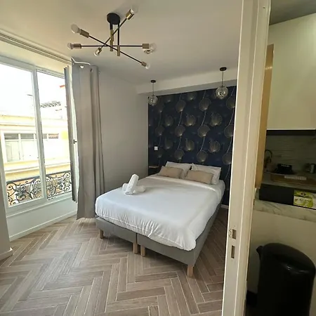 Massena 42 Appartement Nice
