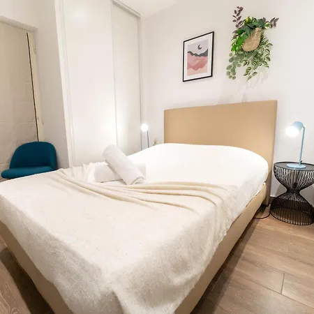 Appartement Ns Spacieux T3 Au Coeur Du Vieux *