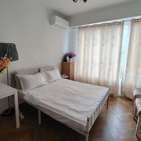 Double Bedroom Balcony Ac Apartment