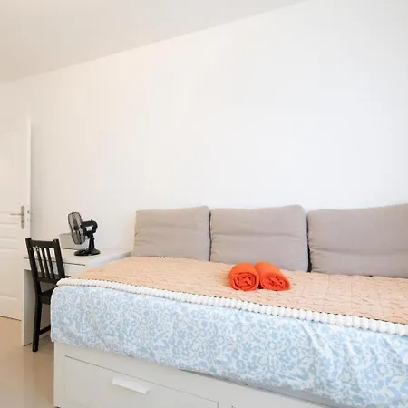 Apartment Azur 3 Start 8 Min Tram Airport 5m