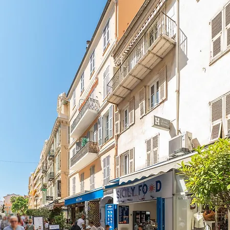 Apartment Renting - 6c France - Chic Pedestrian Zone Sea Massena Nice
