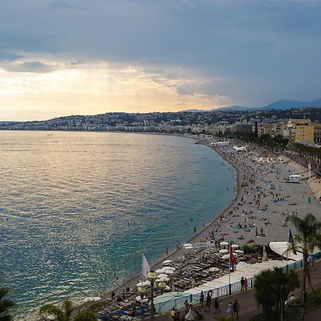 Et Salsa Promenade Des Nice
