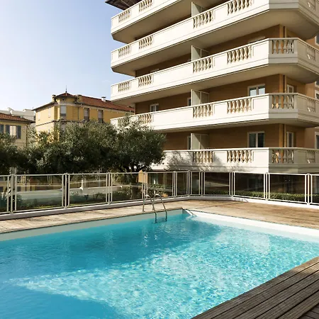Appart hôtel Adagio Access Magnan 2*
