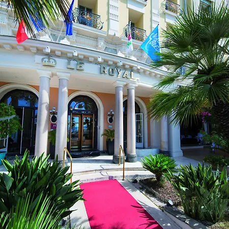 Le Royal Promenade Des Nice