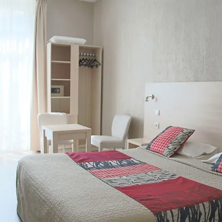Helvétique 3*