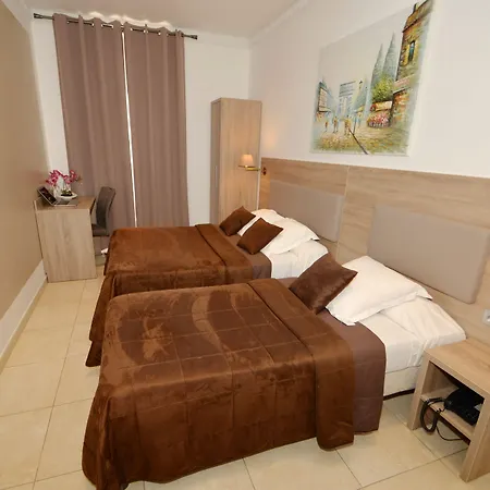 Parisien Hotel