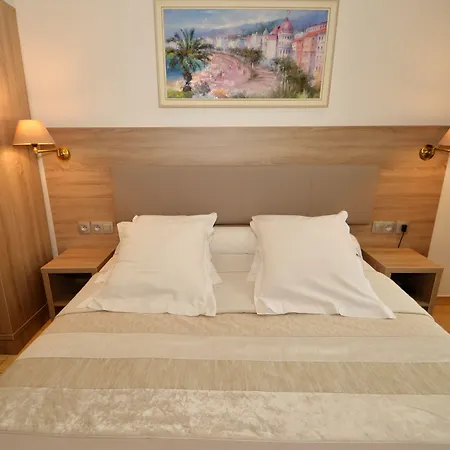 Parisien Hotel