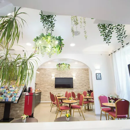 Parisien Hotel 3*