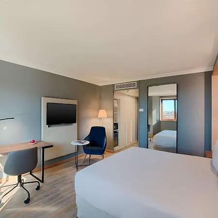 Hotel Nh 4*