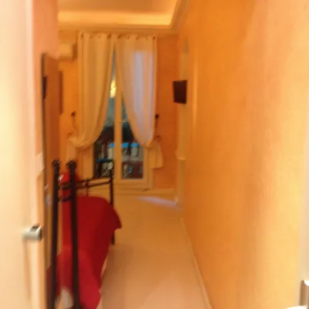 Felix Hotel 2*