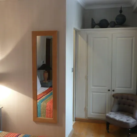 Le Petit Trianon Et Le Charme Des 2* Nice