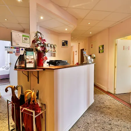 Hotel Victor Hugo 2*