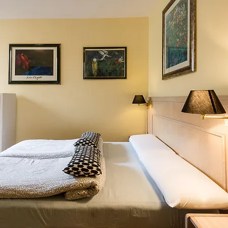 Saint Exupery Hostel *
