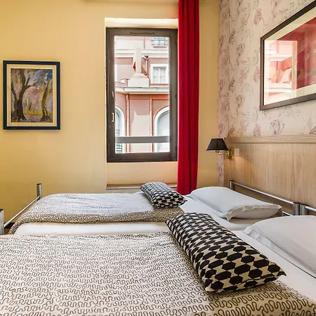 Hostel Saint Exupery Nice