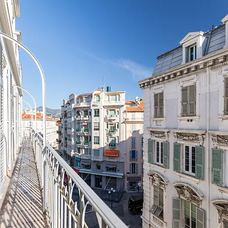 Le Dortoir Boutique Suites 4*