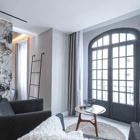 Le Dortoir Boutique Suites Hotel 4*