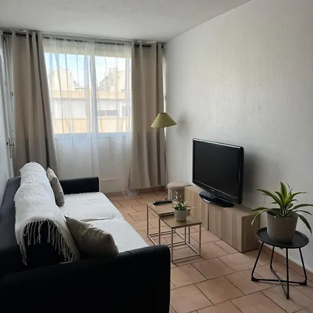 Apartment Entre Aeroport Et Promenade Des Nice