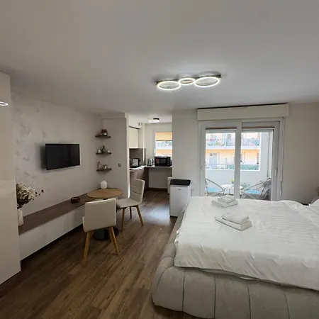 Appartement Perle Au Port De Nice