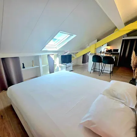 Apartment Mansarde Lumineuse - Gare 2 Pers *