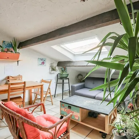 Charming 1br Flat At Center Apartment *