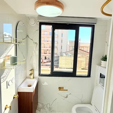 Apartment Place Massena - Small Peaceful Haven *