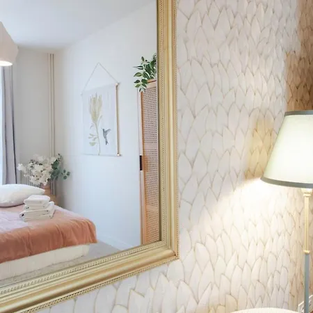 L10 Staywiz Us - Clemenceau Central, Next Train Station Apartment