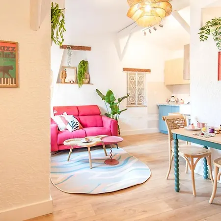 Apartment #36 Staywizus - Bright Eagle Nest Old Town 5 Mins From Sea Ac Wifi