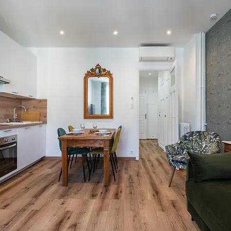 Apartment Centre - 10 Min - 5 Min Des Transports En Commun
