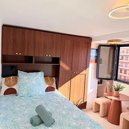 Apartment Place Massena - Small Peaceful Haven *