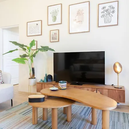 Apartment L10 Staywiz Us - Clemenceau Central, Next Train Station Nice