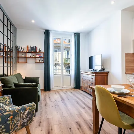 Apartment Centre - 10 Min - 5 Min Des Transports En Commun