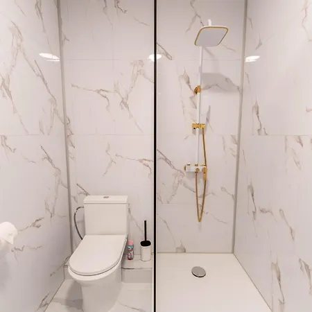 Appartement Grand Idéal Famille, Proche Plage, Bon Emplacement Pour Visiter La Côte D'azur