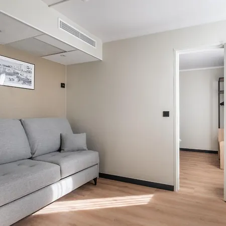 Hotel Campanile Prime - Airport