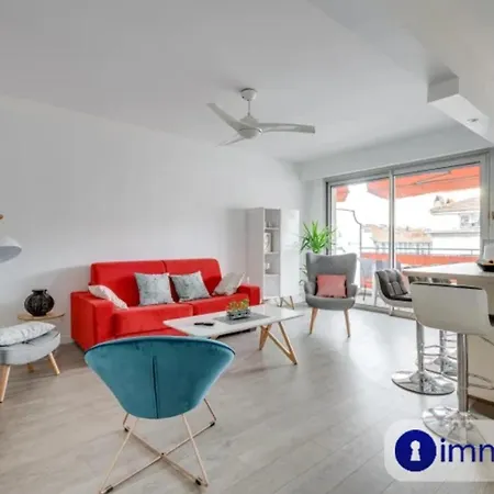 Air-conditioned In The Liberation District Apartment Nice