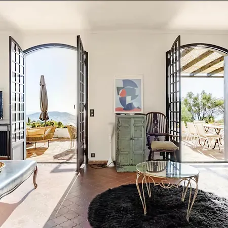 Villa, Piscine Et Vue Exceptionnelle A Holiday home