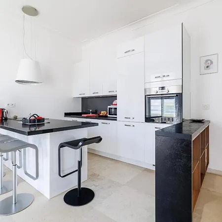 Apartment Pretty 1 Bdr By The Sea