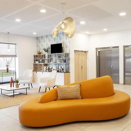Aparthotel Residhome Aeroport 3*