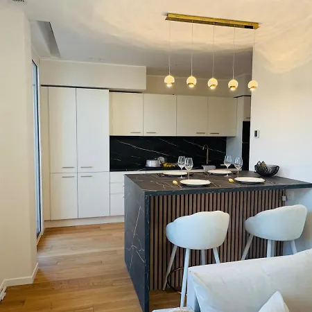 Le Palais Diane - Cosy, Moderne Et Climatisé Appartement