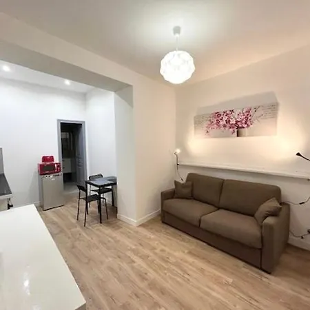 Au Cœur Du Vieux Nice, Superbe Refait à Neuf Nice