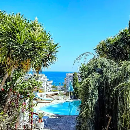 Le Mazet, Nice, Piscine, Vue Mer, Promenade Des Anglais, Baie Des Anges * Nice