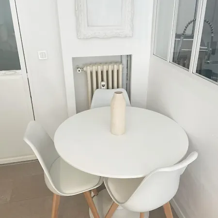 Apartment With Private Garden In Center Nice