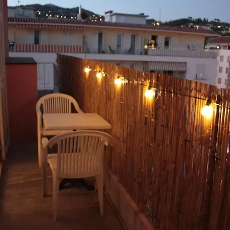 Le Cocon Niçois Cozy Et Lumineux Avec Parking *